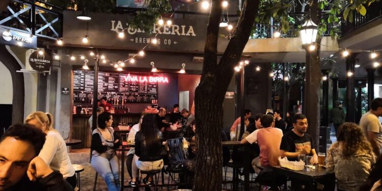 Explosión en un bar de Corrientes: hay 3 heridos pero “pudo ser una tragedia”