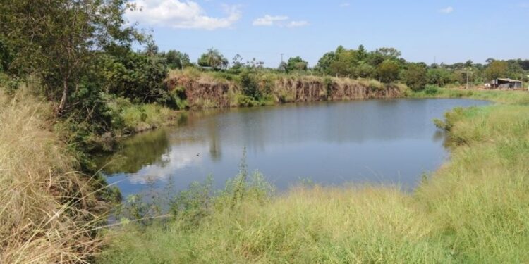 Garaví: hallaron el cuerpo de un joven en una cantera abandonada