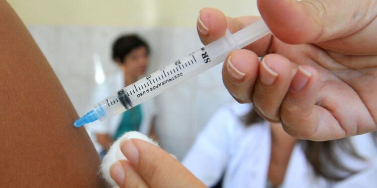 Esquina: Desde mañana se otorgarán turnos a mayores de 65 