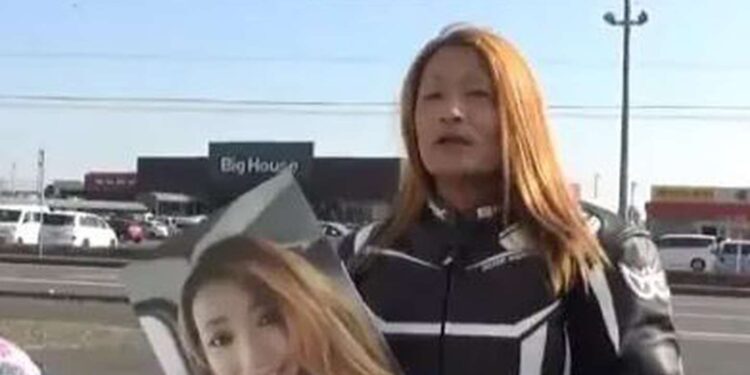 Descubren que una influencer japonesa es un hombre de 50 años con un filtro para parecer mujer