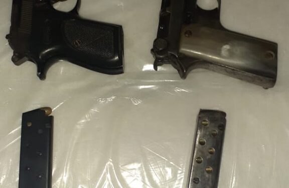 Corrientes: incautaron drogas y armas en un local de venta de autos