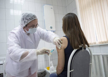 Vacunación: Habilitan la preinscripción de docentes