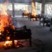 Catástrofe humanitaria en India: cremaciones masivas en las calles