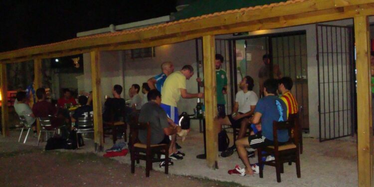 El municipio de Goya prohíbe el llamado 3er tiempo en kiosco/bares