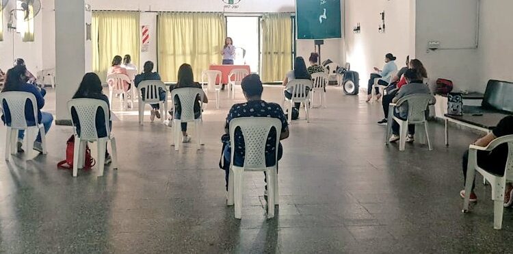 Esquina: exitosa capacitación sobre cuidado de adultos mayores