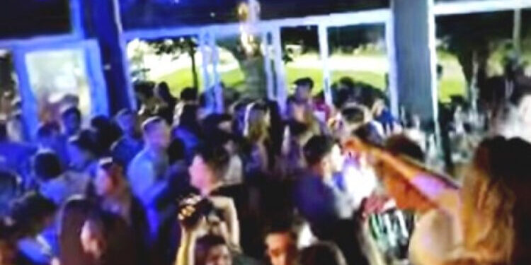 Esquina: detectan casos positivos en personas que estuvieron en una fiesta del bar en la costanera