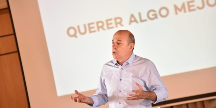 Canteros lanzó su candidatura a intendente de Corrientes