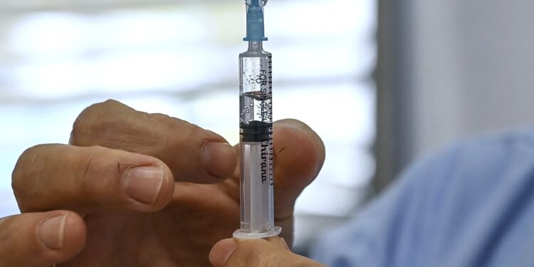 Liberaron a la mujer imputada por la venta de vacunas en Esquina