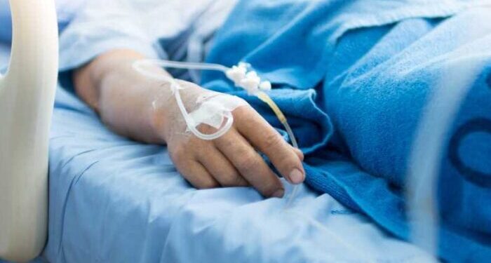 Un intendente fue internado en el Campaña tras brote en el municipio