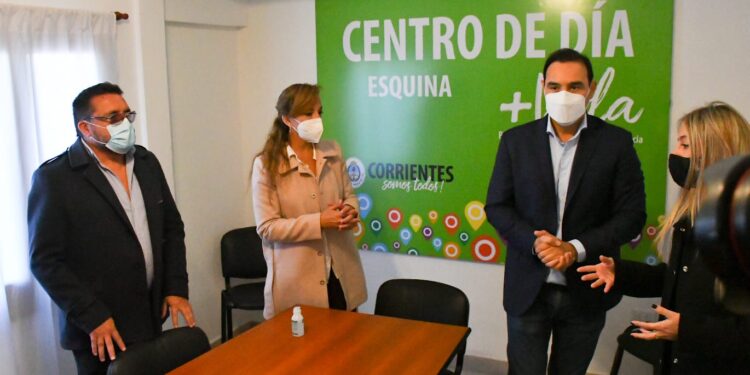 Esquina: Valdés inauguró refacciones en el Club San Martín y habilitó el Centro de Día para tratamiento de adicciones