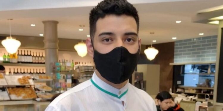 Mozo correntino encontró 800 mil pesos en un bar y los devolvió