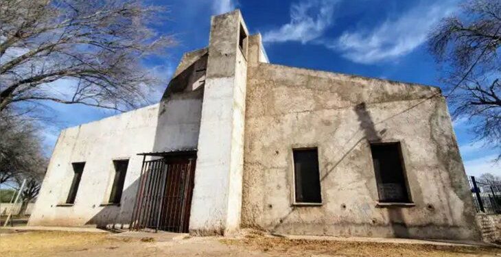 Córdoba: usurparon una Iglesia y pusieron un parripollo