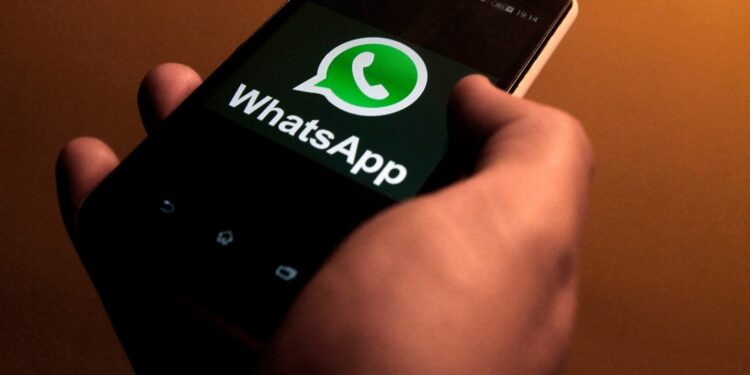 Advierten por una nueva modalidad de estafa a través de WhatsApp