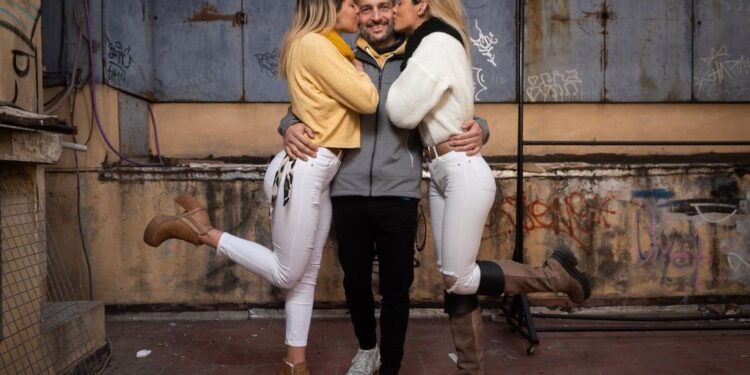 Un trío mendocino contó su historia de poliamor: “Tenemos la idea de comprometernos”