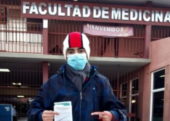 Capital: Comenzó la vacunación de chicos de 12 a 17 años con factores de riesgo