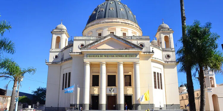 Itatí: un joven apuñaló a una puestera y lo atraparon los vecinos