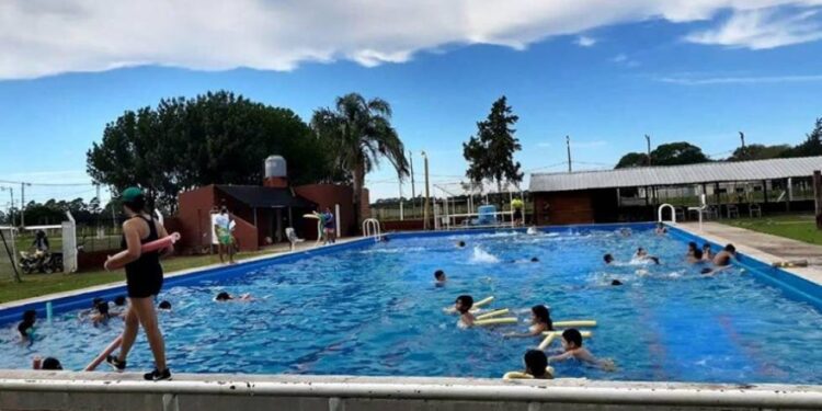 Bella Vista: Apuñalaron a un adolescente en la pileta del Polideportivo Municipal
