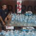 Esquina: El Club San Roque donó bidones de agua a los bomberos voluntarios