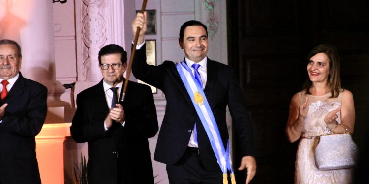 Gustavo Valdés inició su segundo mandato como gobernador de la provincia junto a Braillard Poccard