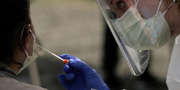 Hospital San Roque: ¿A quiénes se hacen hisopados?