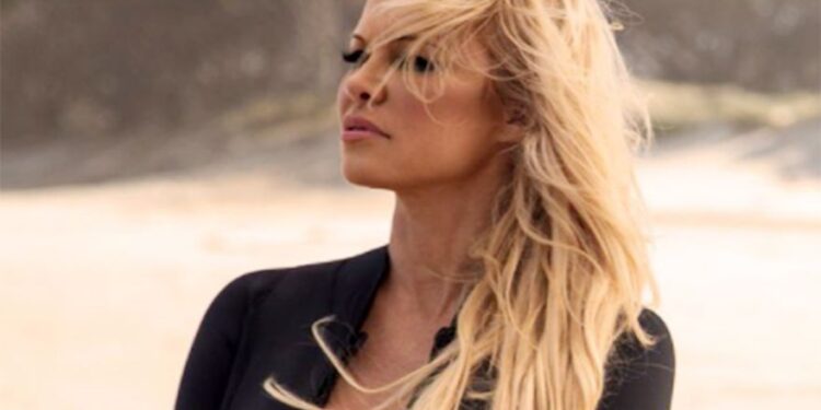 El malestar de Pamela Anderson: divorciada por quinta vez y furiosa por una serie sobre su video hot
