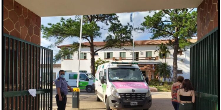 Por el pico de muertes, alistan la vuelta de profesionales al Hospital de Campaña