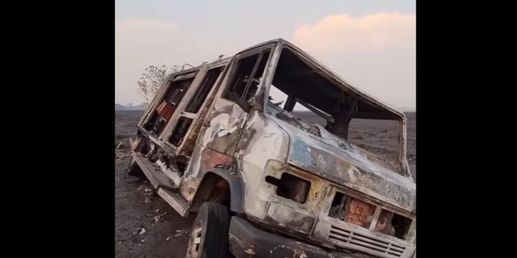 Bella Vista: se prendió fuego la autobomba y hay bomberos heridos