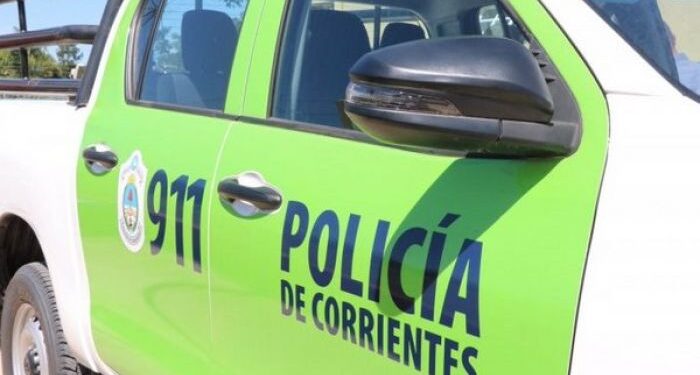 Corrientes: A punta de pistola delincuentes le robaron $200 mil pesos a una mujer