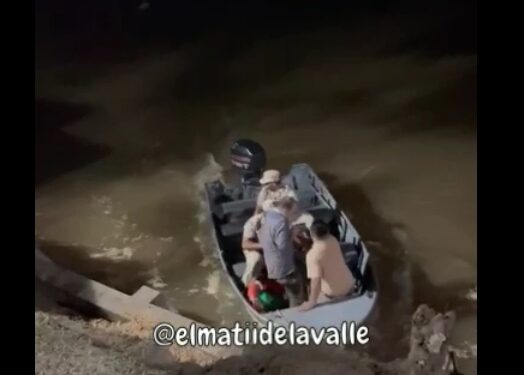 Goya: Se desmoronó una parte de la Costanera y así rescataron a un hombre