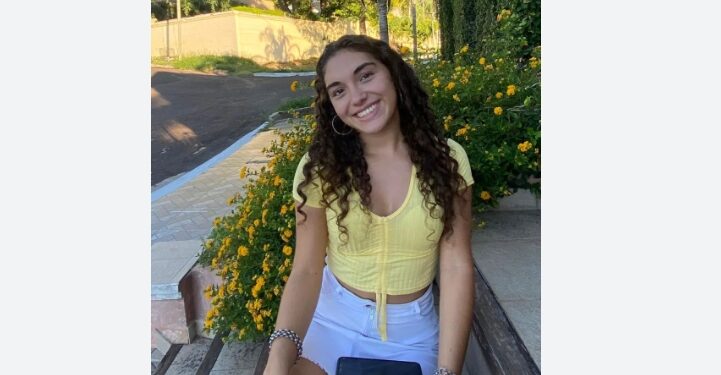 La tormenta provocó la caída de un árbol sobre una casa y mató a una joven