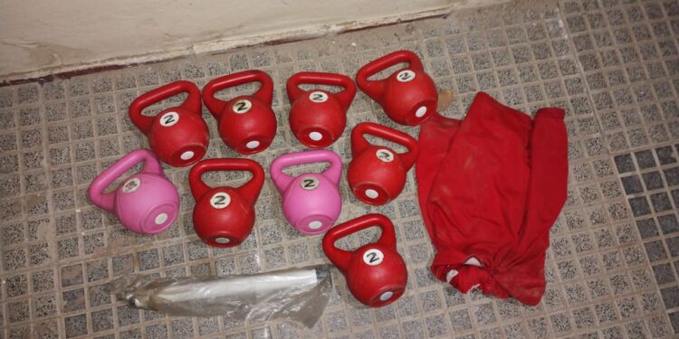 Corrientes: ¡Un ladrón fitness! Se robó nueve pesas