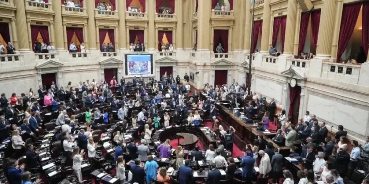 Ley Ómnibus: Diputados va por la segunda jornada de debate tras el cuarto intermedio