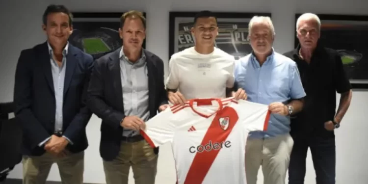 Herrera extendió su vínculo con River