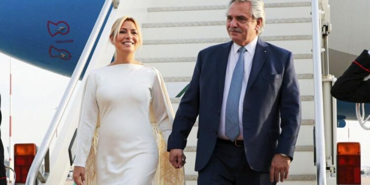 Fabiola Yañez habló con el fiscal de la causa y volverá a declarar