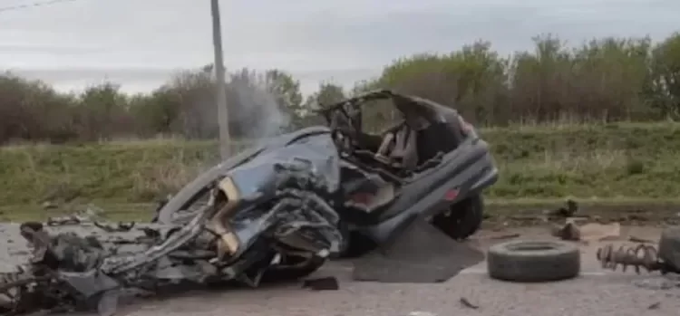 Tenía 16 años, manejaba en la ruta y murió tras chocar contra un camión en Córdoba