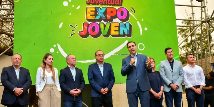 Para Valdés, el futuro “tiene que ser como lo están pensando hoy los jóvenes”