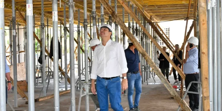 El gobernador Valdés recorrió las obras de “La Unidad” para seguir avanzando en patrimonio y modernidad