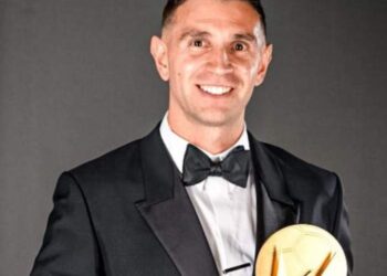 “Dibu” Martínez se consagró como el Mejor Arquero del Mundo