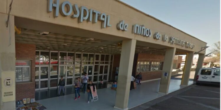 Un nene de 9 años está en terapia intensiva después de que le explotara un cohete en la cara en Navidad