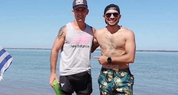 Policía de franco rescató a tres personas tras el vuelco de un kayak