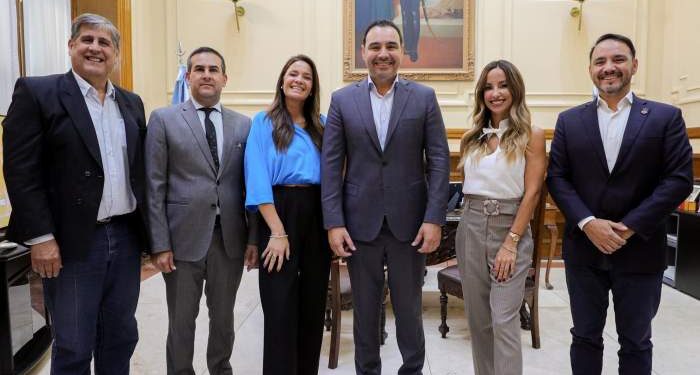 El Gobernador firmó acuerdos para refaccionar espacios culturales