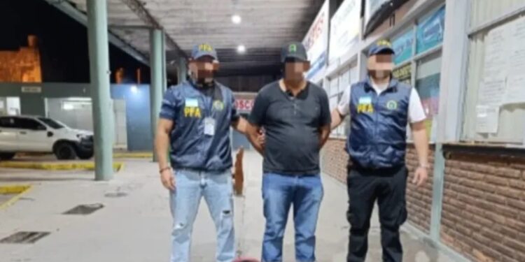 Detienen en Goya a prófugo con alerta roja de Interpol por abuso sexual