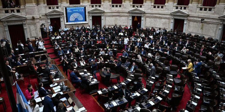 El Gobierno convocará a sesiones extraordinarias para tratar el Presupuesto y podría incluir algunas reformas