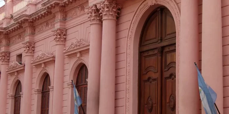 El Ejecutivo de Corrientes envió el proyecto de Presupuesto a la Legislatura