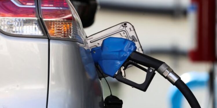 YPF anunció que la nafta bajará en promedio un 2% esta semana