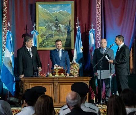 Cristian Olivetti asumió como nuevo Intendente de Esquina junto al Viceintendente Ángel Piciochi