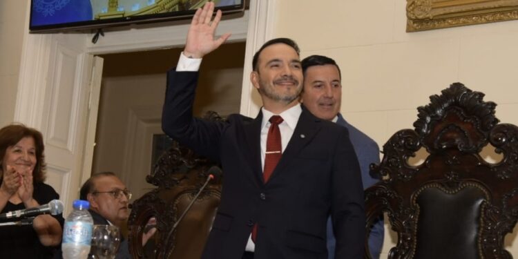 Cambio de gestión en Corrientes: “Gustavo deja la vara muy alta”