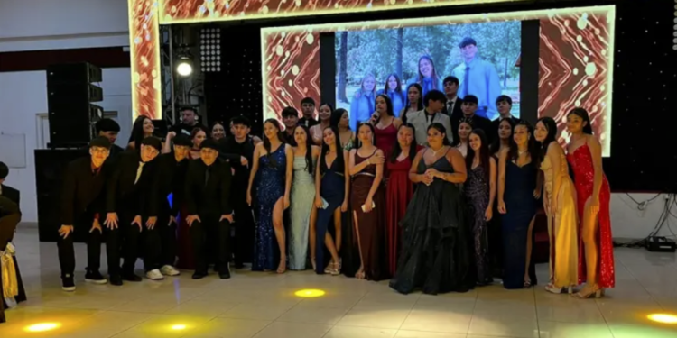 Guardaba $17 millones para una recepción y los gastó en el casino