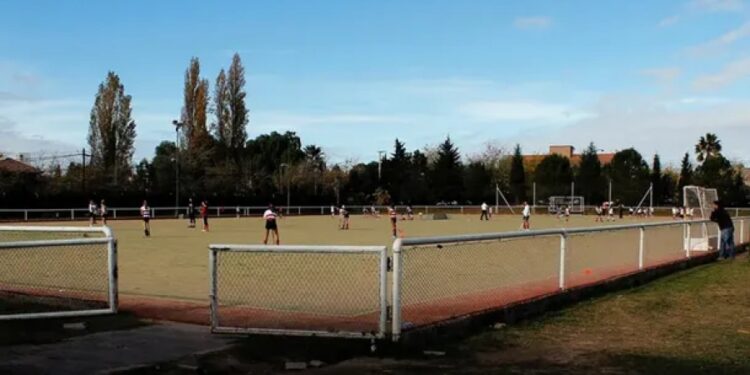 Mendoza: imputan a diez jugadoras de hockey por abuso sexual durante un “bautismo”