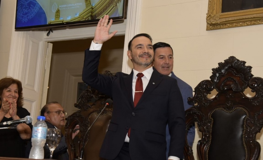 Cambio de gestión en Corrientes: "Gustavo deja la vara muy alta"